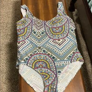 Cute patterned one piece cut out bathing suit xxl